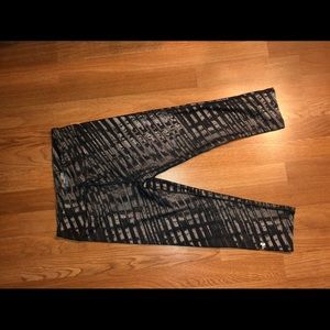 Under Armour capri leggings